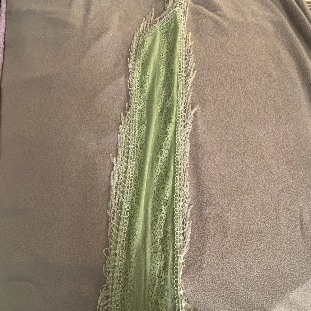 Green Lace Accent Scarf